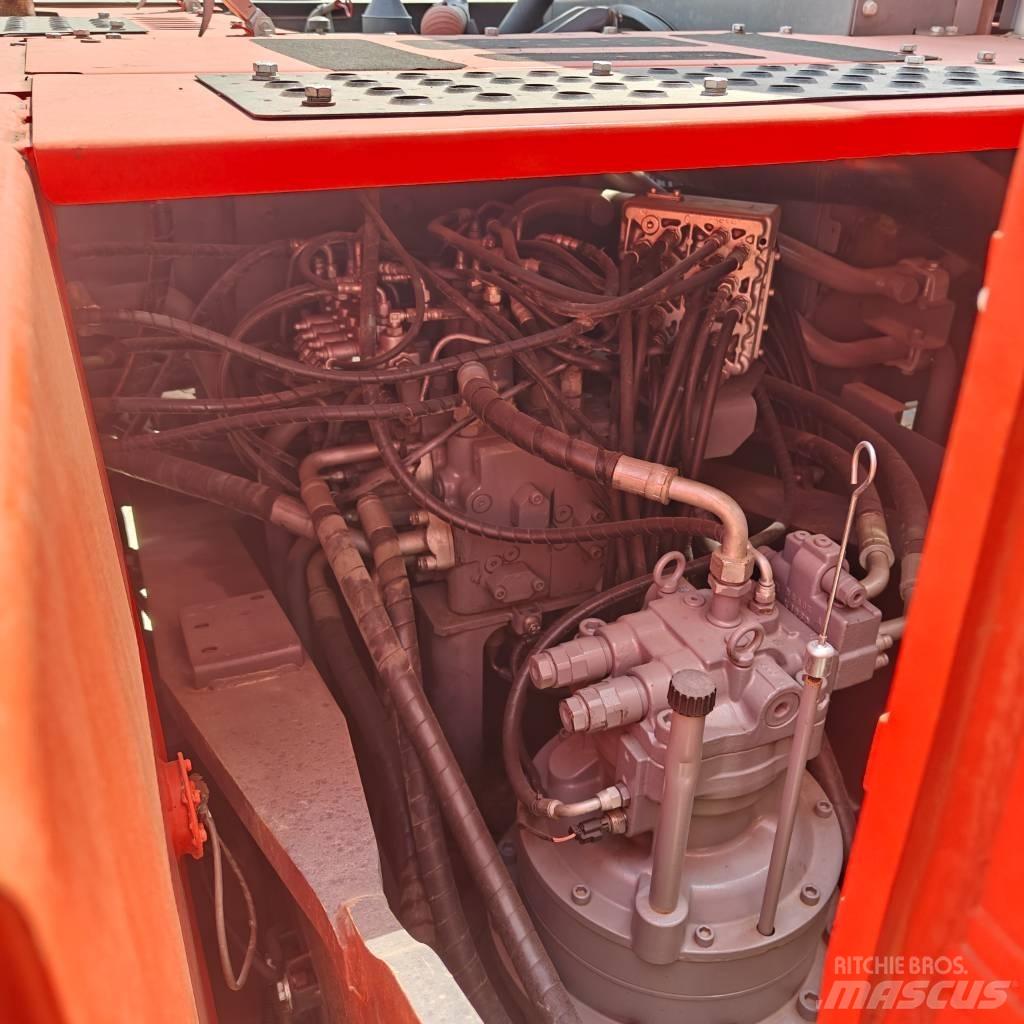 Hitachi 240LC-3 حفارات زحافة