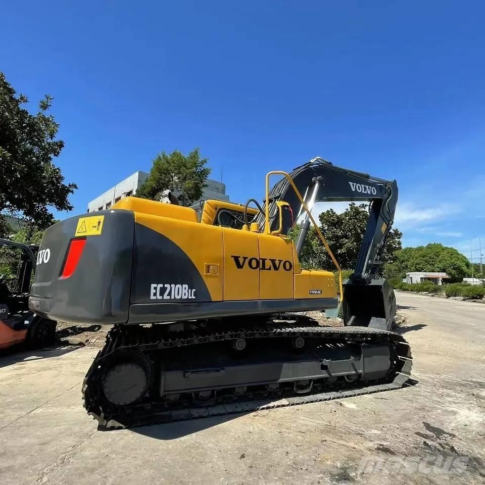 Volvo EC210B حفارات زحافة