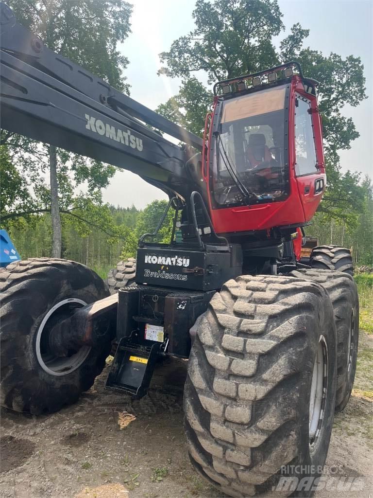 Komatsu 951 حصادات