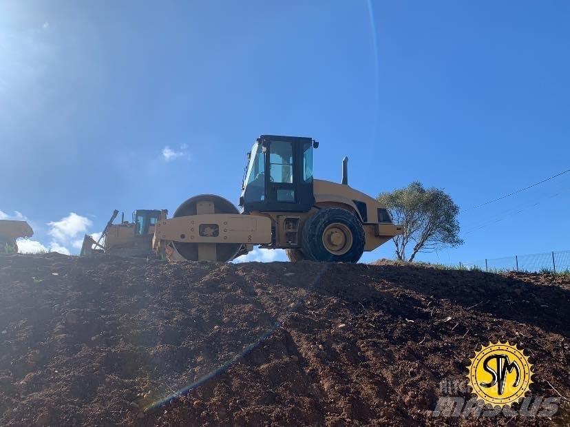 CAT CS 563 E مداحل أحادية الأسطوانة