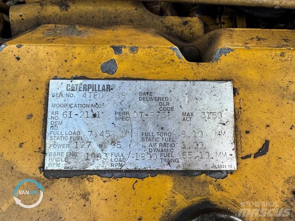 CAT 320L حفارات زحافة