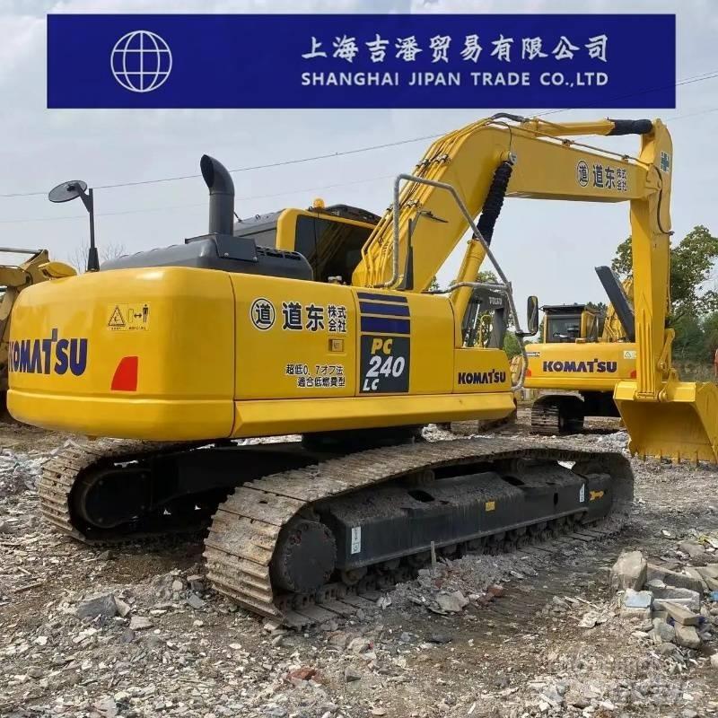 Komatsu PC 240 حفارات زحافة