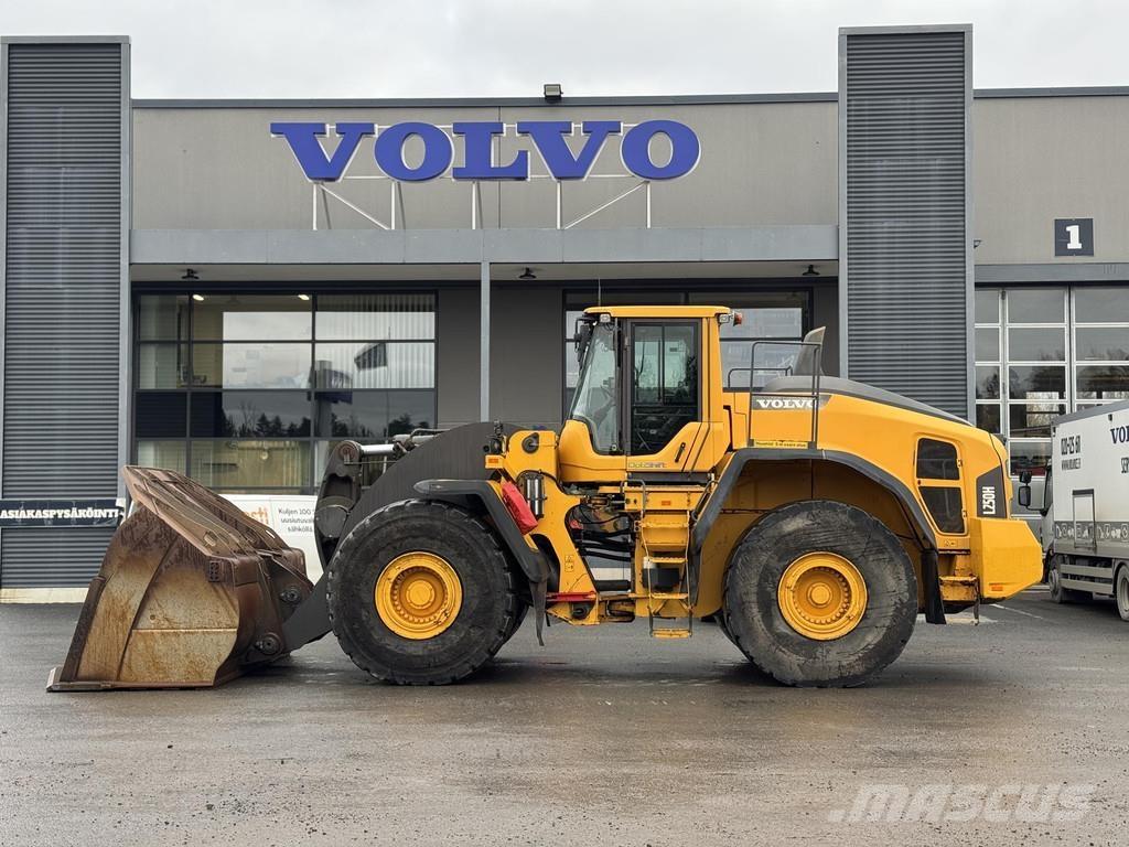 Volvo L250H لوادر بعجل