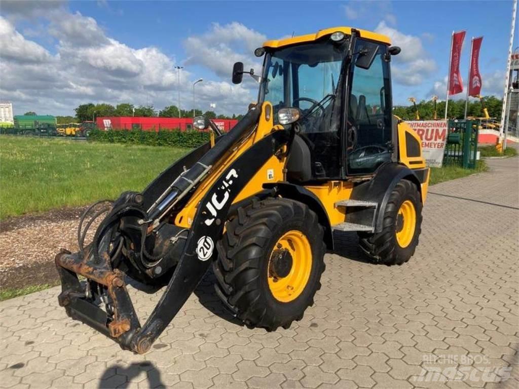 JCB 409 لوادر بعجل