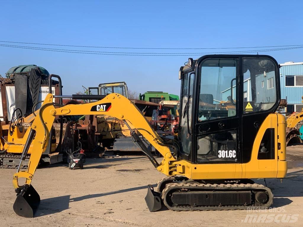 CAT 301.6C حفارات صغيرة أقل من 7 طن (حفارات صغيرة)