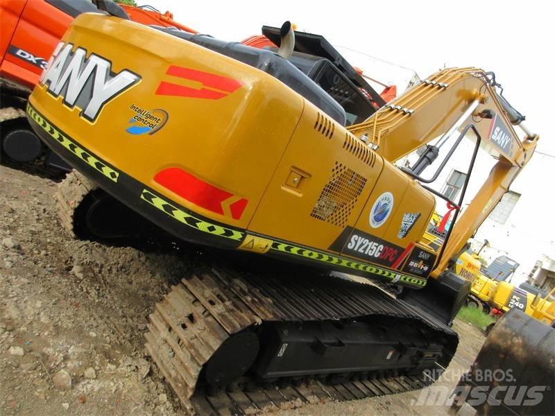 Sany SY 215 C حفارات زحافة