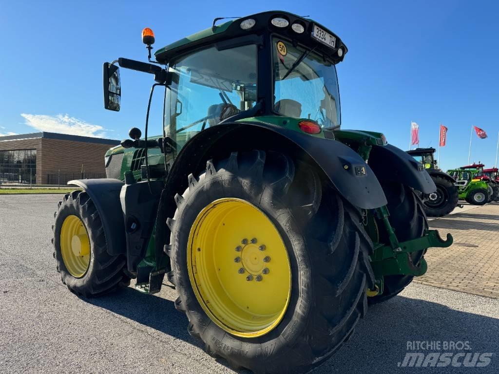 John Deere 6175 R الجرارات
