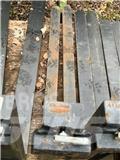 JCB Forks Pin & Cone ملحقات أخرى للحفر والتحميل