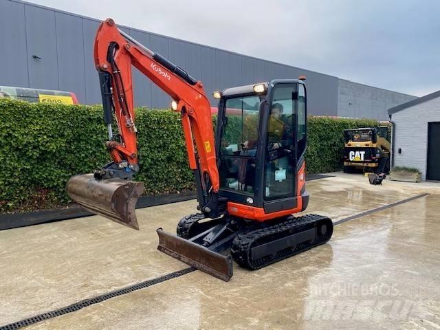 Kubota U 27-4 حفارات صغيرة أقل من 7 طن (حفارات صغيرة)