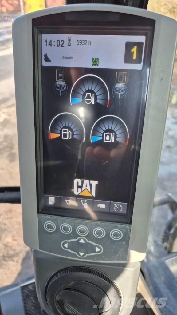 CAT M 316 D حفارات بعجل