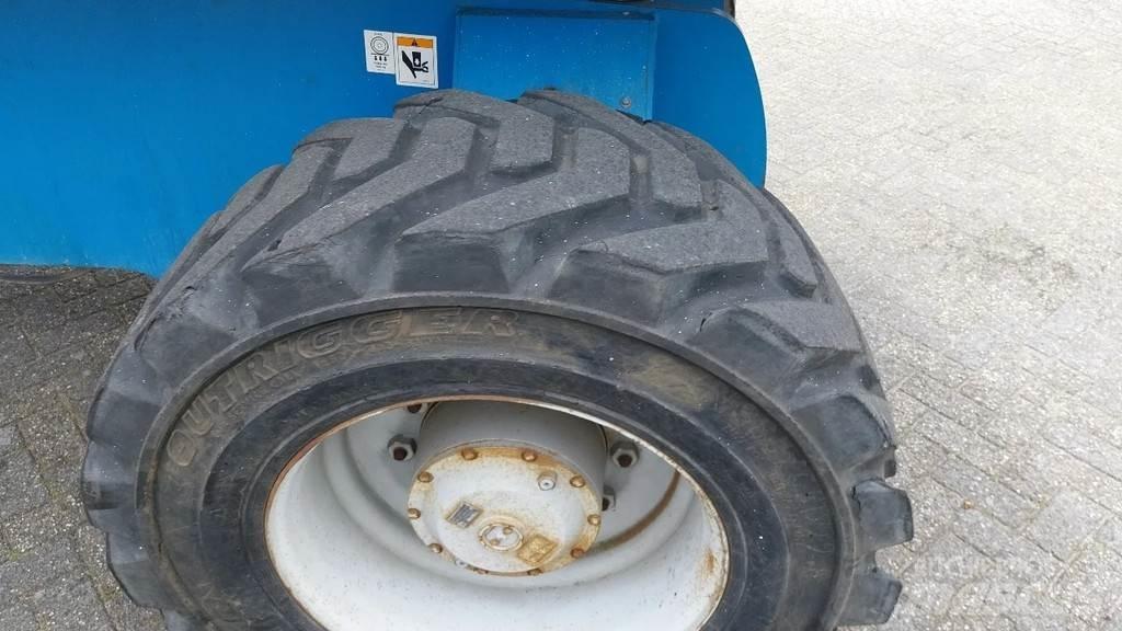 Genie S105 4X4X4 رافعات سلة تلسكوبية