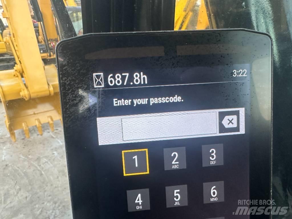 CAT 320 GC حفارات زحافة