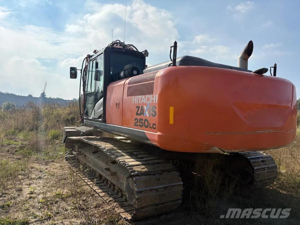 Hitachi ZX250LC-5B حفارات زحافة