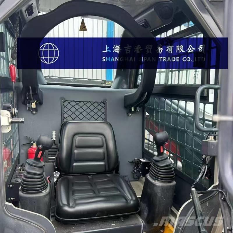 LiuGong CLG 385 B لوادر انزلاقية التوجيه