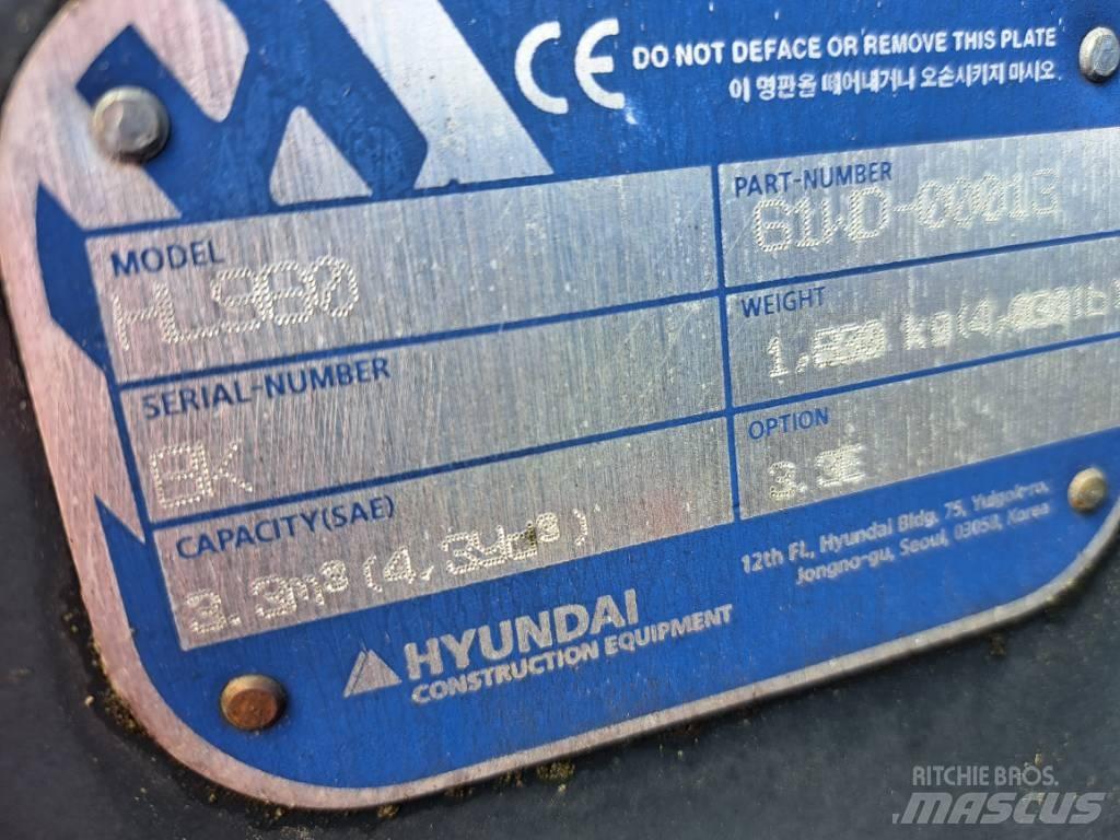 Hyundai HL980 دلاء
