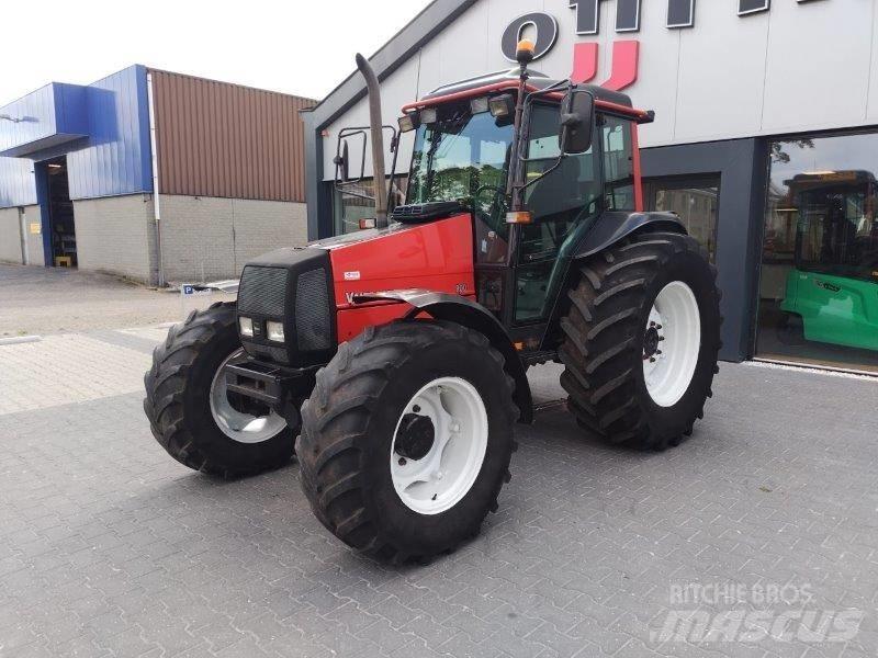 Valtra Valmet 900 الجرارات