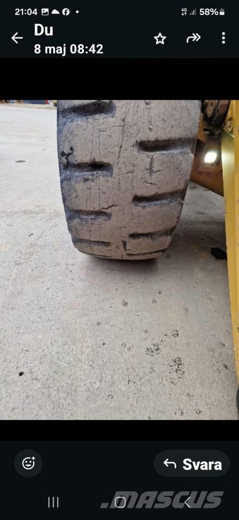 CAT 988K لوادر بعجل