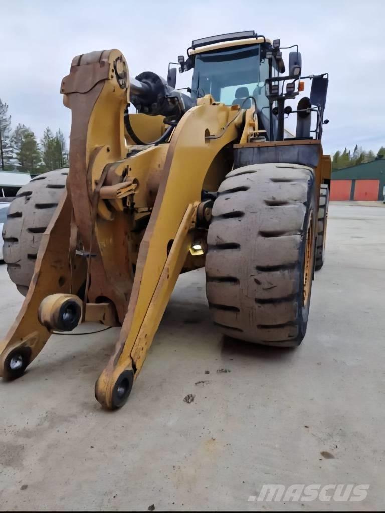CAT 988K لوادر بعجل
