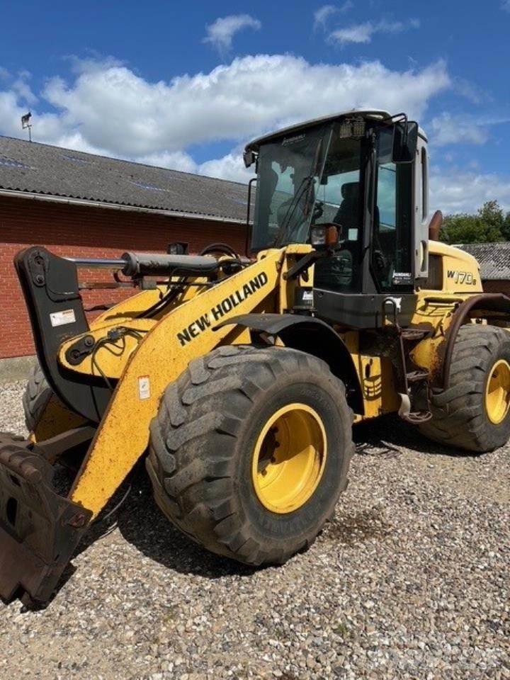 New Holland W170D لوادر بعجل