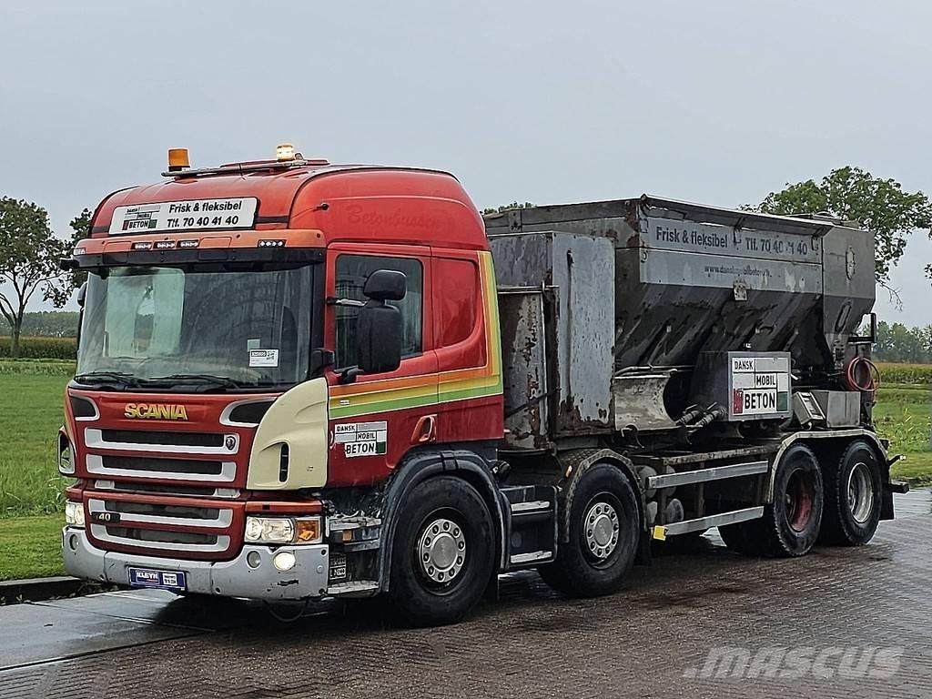 Scania P400 8X4 شاحنات بمقصورة وهيكل