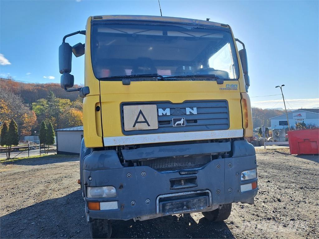 MAN TGA 33.430 6X6 شاحنات قلابة