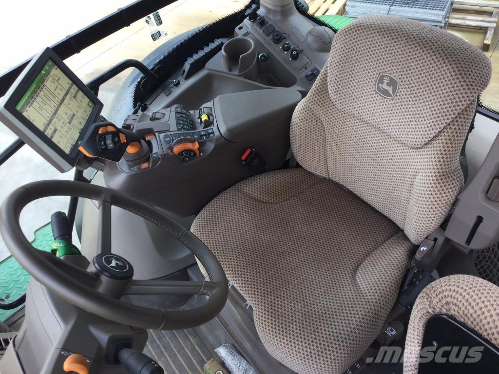 John Deere 6R250 الجرارات