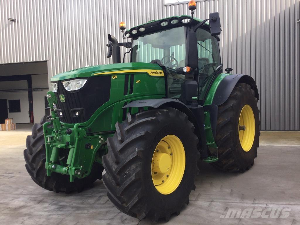 John Deere 6R250 الجرارات