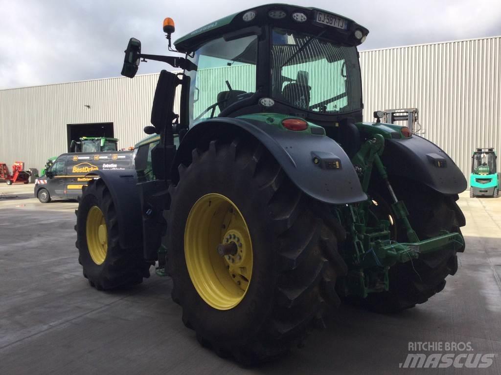 John Deere 6R250 الجرارات