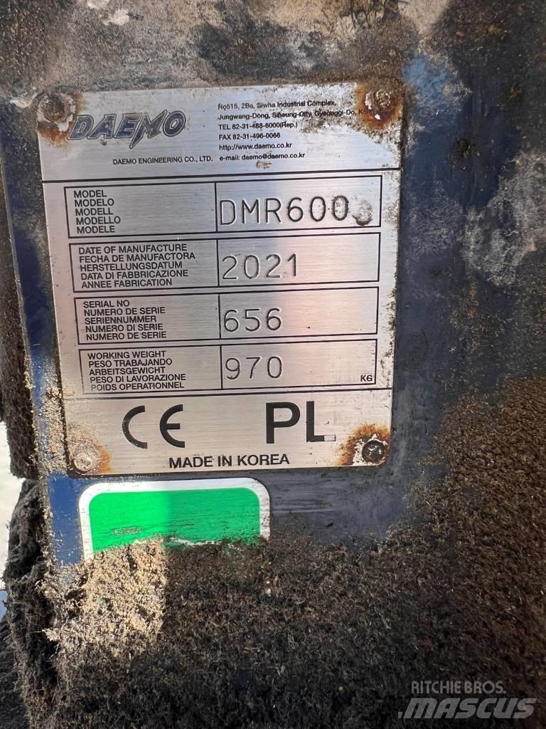 Hyundai HX 140 HRC حفارات زحافة