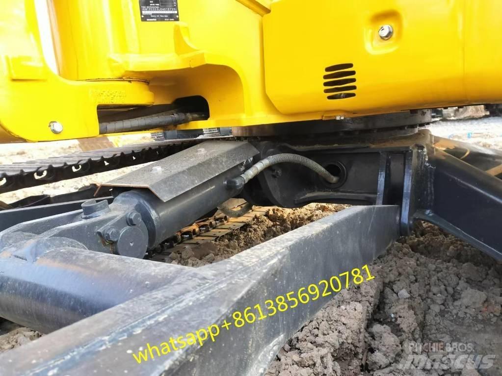 Komatsu PC 40 حفارات صغيرة أقل من 7 طن (حفارات صغيرة)