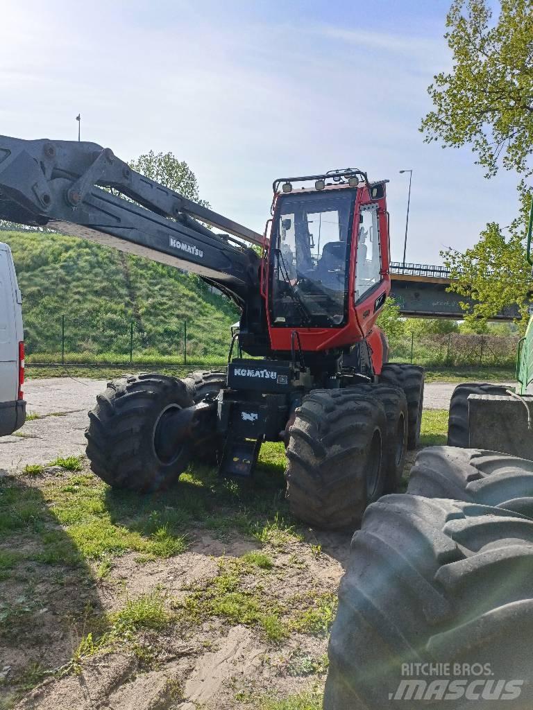 Komatsu 931 حصادات