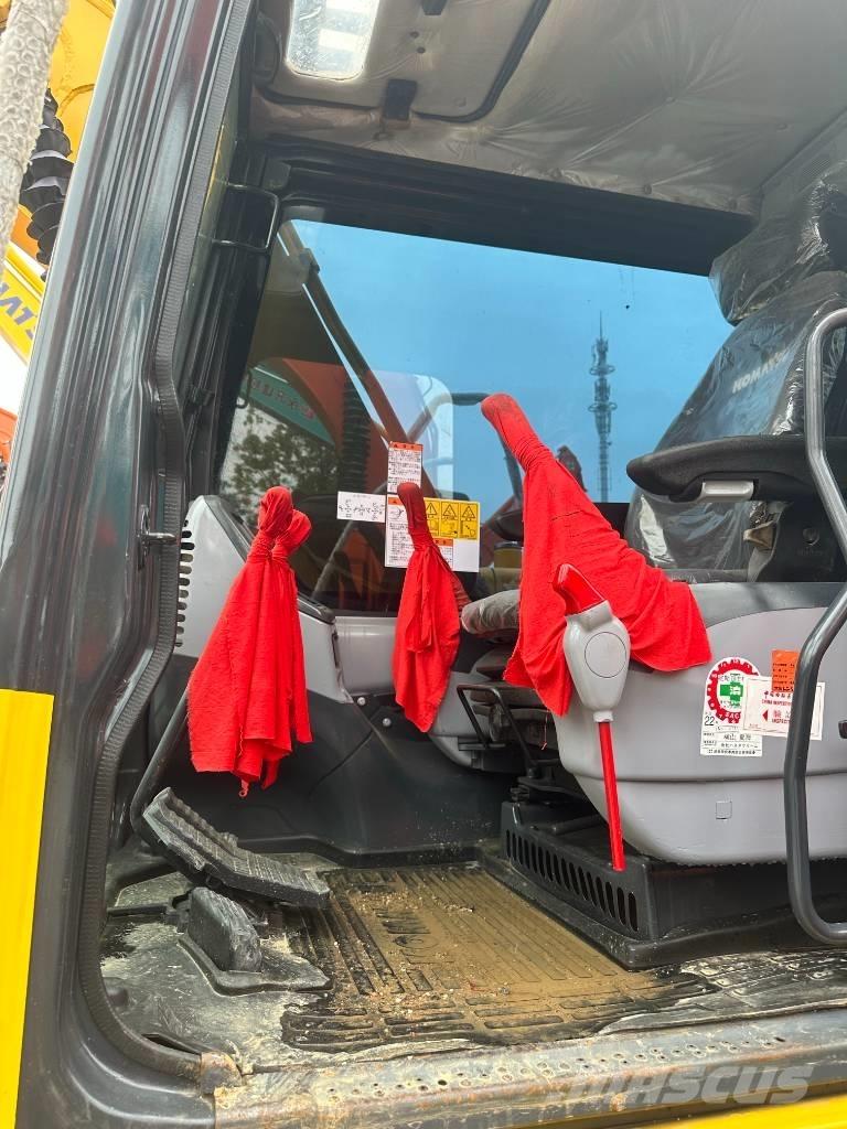 Komatsu PC 130 حفارات زحافة