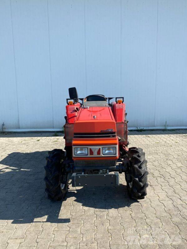 Yanmar F235D جرارات مدمجة