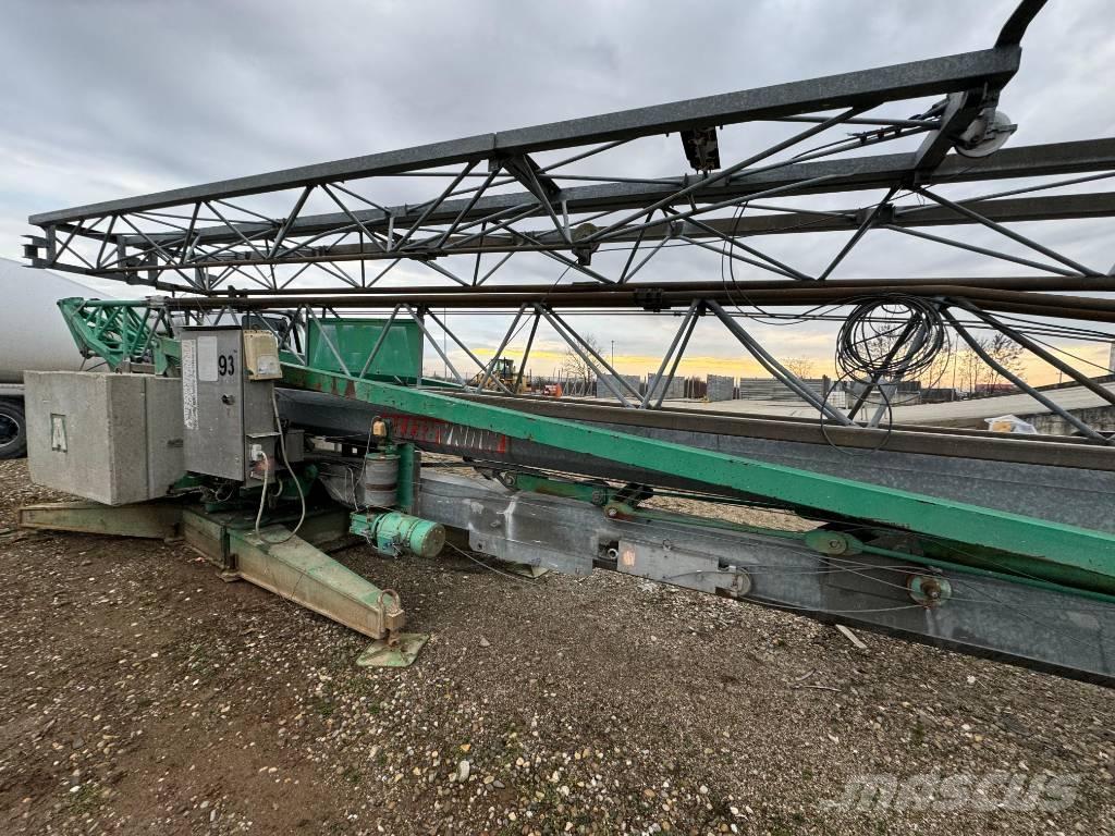 Alfa A 32 Super رافعات ذاتية الارتفاع