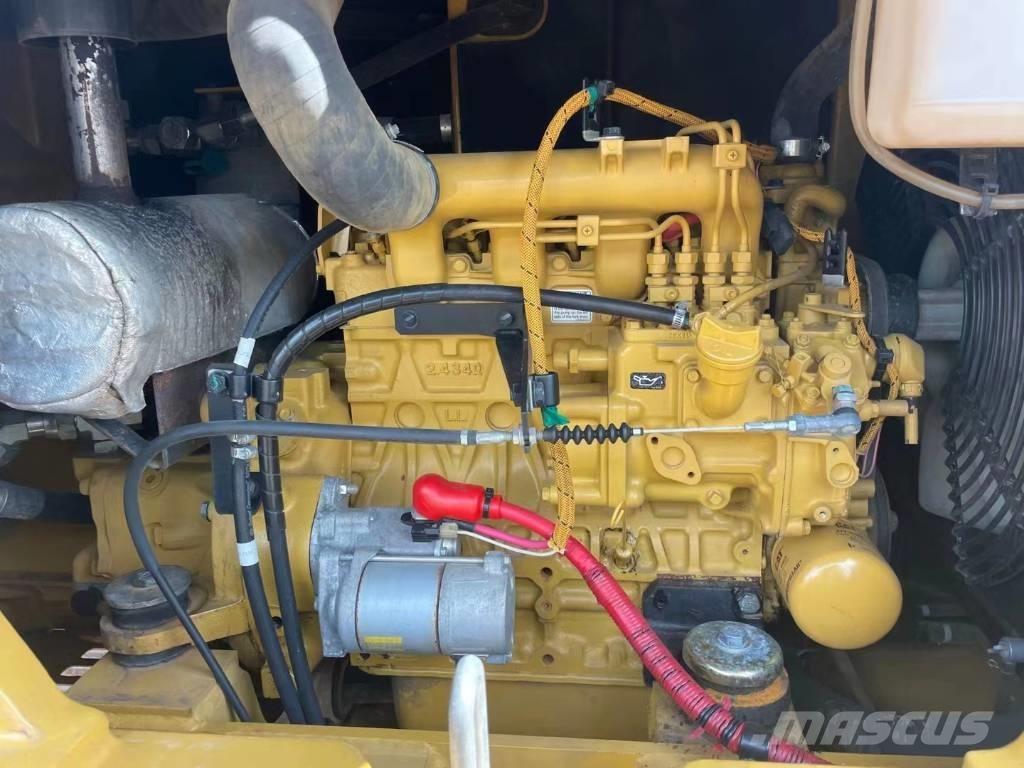 CAT 305.5E2 حفارات صغيرة أقل من 7 طن (حفارات صغيرة)