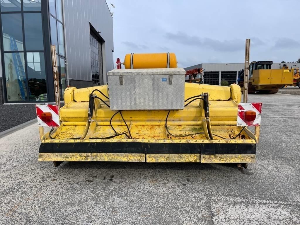 Bomag BSF 2500 معدات إعادة تدوير الأسفلت