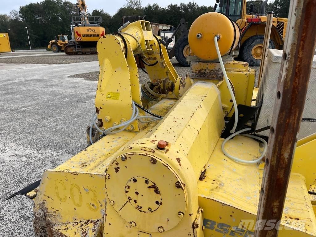 Bomag BSF 2500 معدات إعادة تدوير الأسفلت