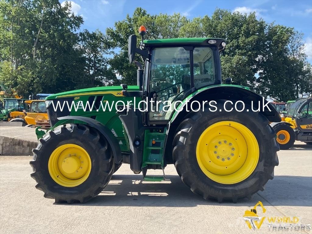John Deere 6215 R الجرارات