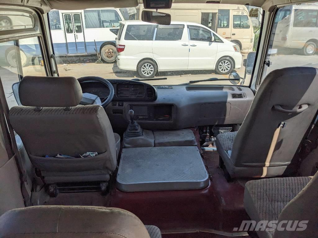 Toyota Coaster Bus حافلة صغيرة