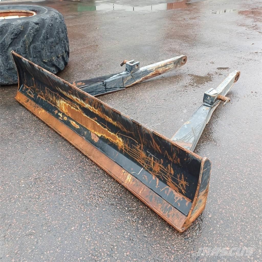  komatu 895 مكونات أخرى