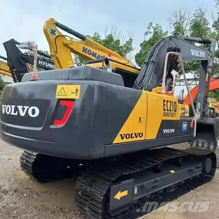 Volvo EC210D حفارات زحافة