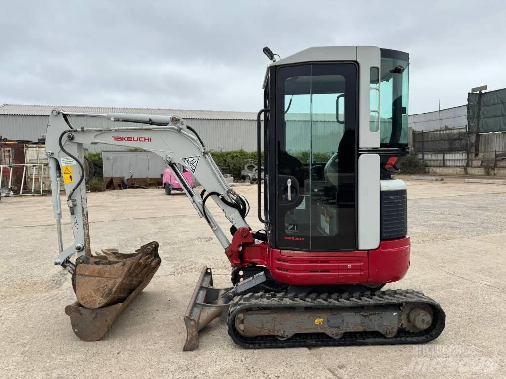 Takeuchi TB 23 R حفارات صغيرة أقل من 7 طن (حفارات صغيرة)