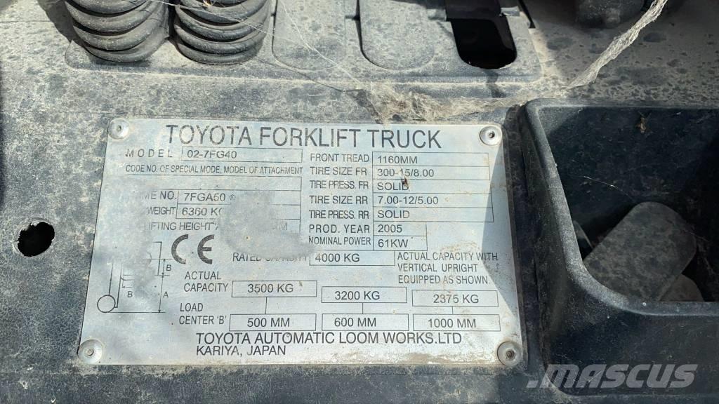 Toyota 02-7 FD 40 شاحنات LPG