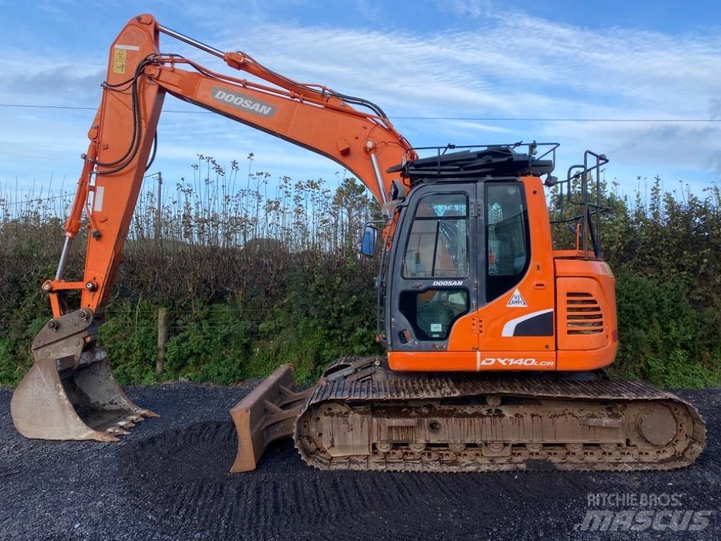 Doosan DX 140 LCR-3 حفارات زحافة