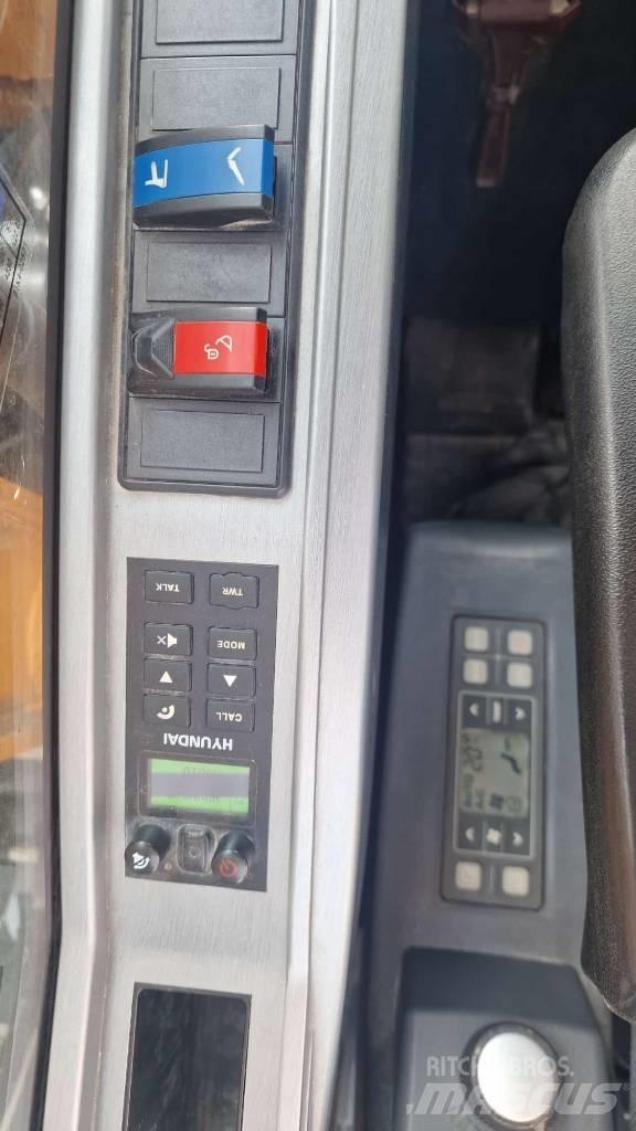 Hyundai HX 145 LCR حفارات زحافة