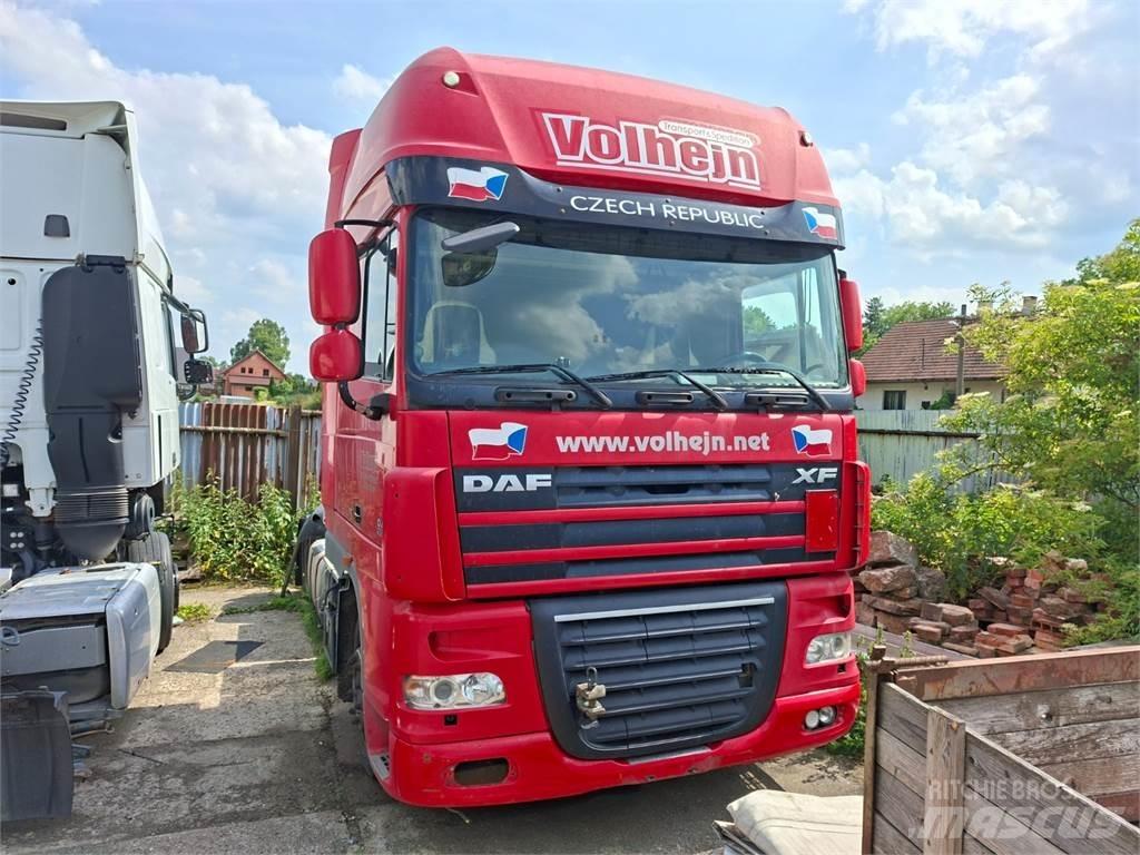 DAF FT XF 105.460 وحدات الجر