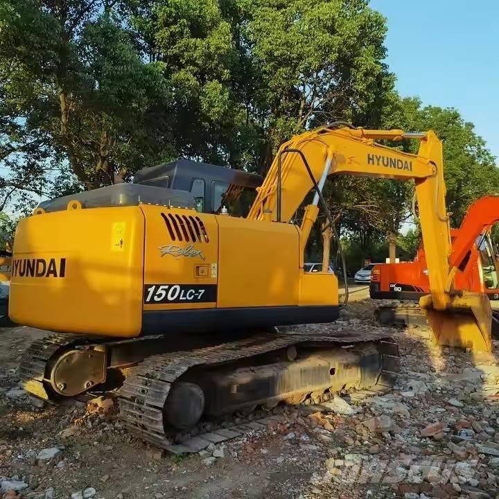 Hyundai 150LC -7 حفارات زحافة