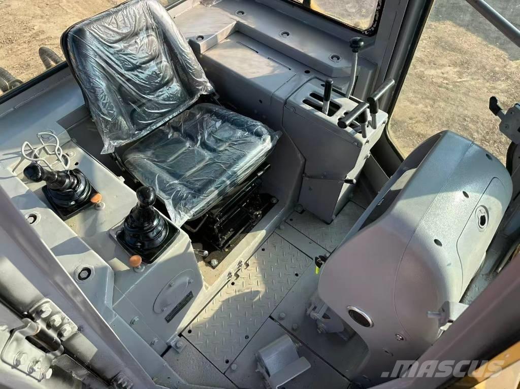 CAT D6G بلدوزرات مجنزرة