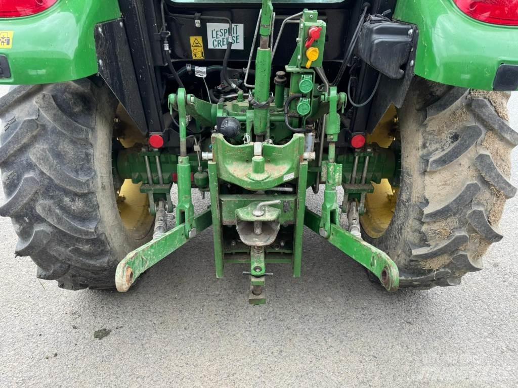 John Deere 5050E الجرارات