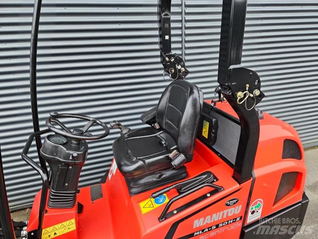 Manitou MLA 5-50 Hz لوادر صغيرة